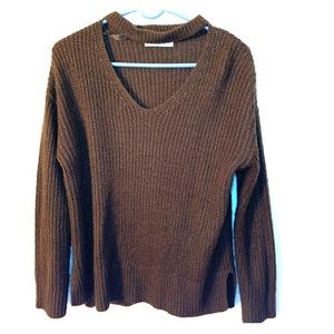 Open chest trendy sweater